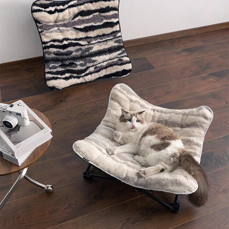 Artistic Warm Cat Elevated Bed Chair