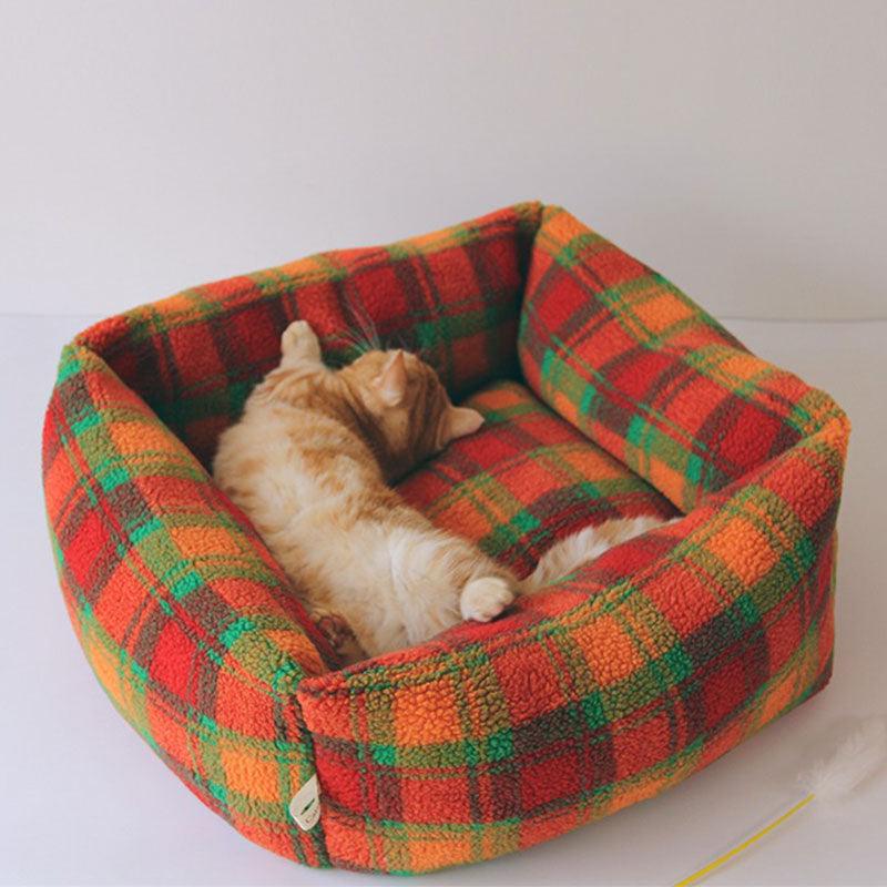Colorful Plaid Warm Cat Sofa Bed