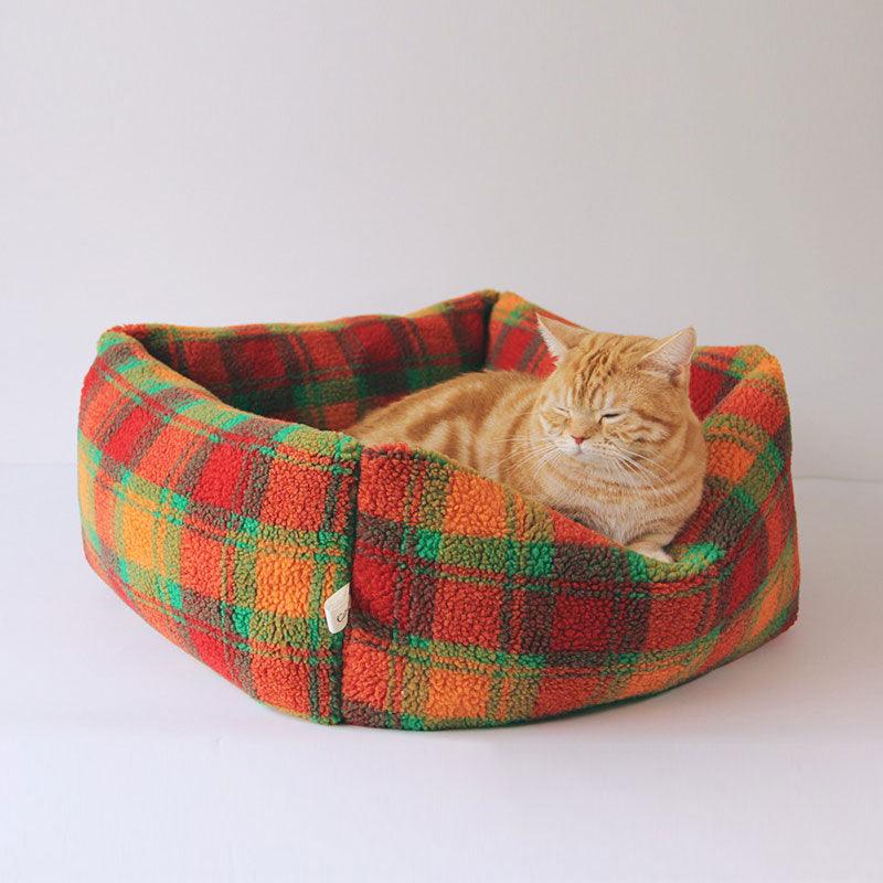 Colorful Plaid Warm Cat Sofa Bed