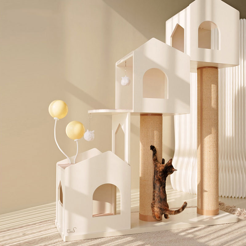 Confession Balloon Large Cat Climbing Tree