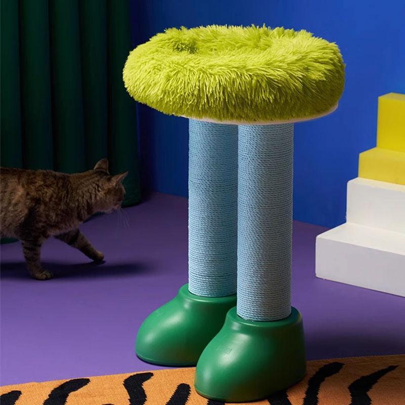 Fatty Boots Cat Scratching Climbing Tree