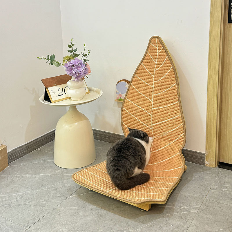 Leaf-Inspired Cat Scratcher Bed