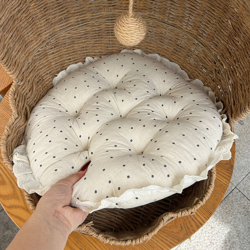 Woven Rattan Shell Semi-Enclosed Cat Bed