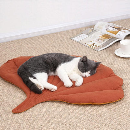 Cat Bed Mat Leaf Shape Machine Washable Double-sided Use Pet Nest