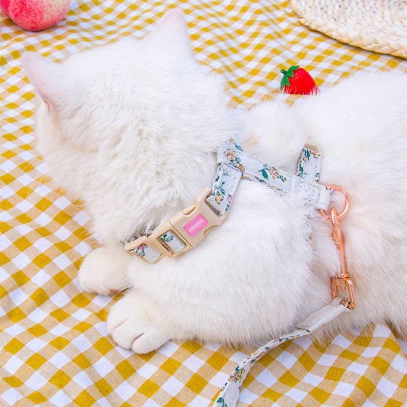 Floral Pattern Cat Lead Outdoor Travel Harness Leash